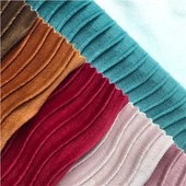 Kain Pelapis Bergaris Bergelombang